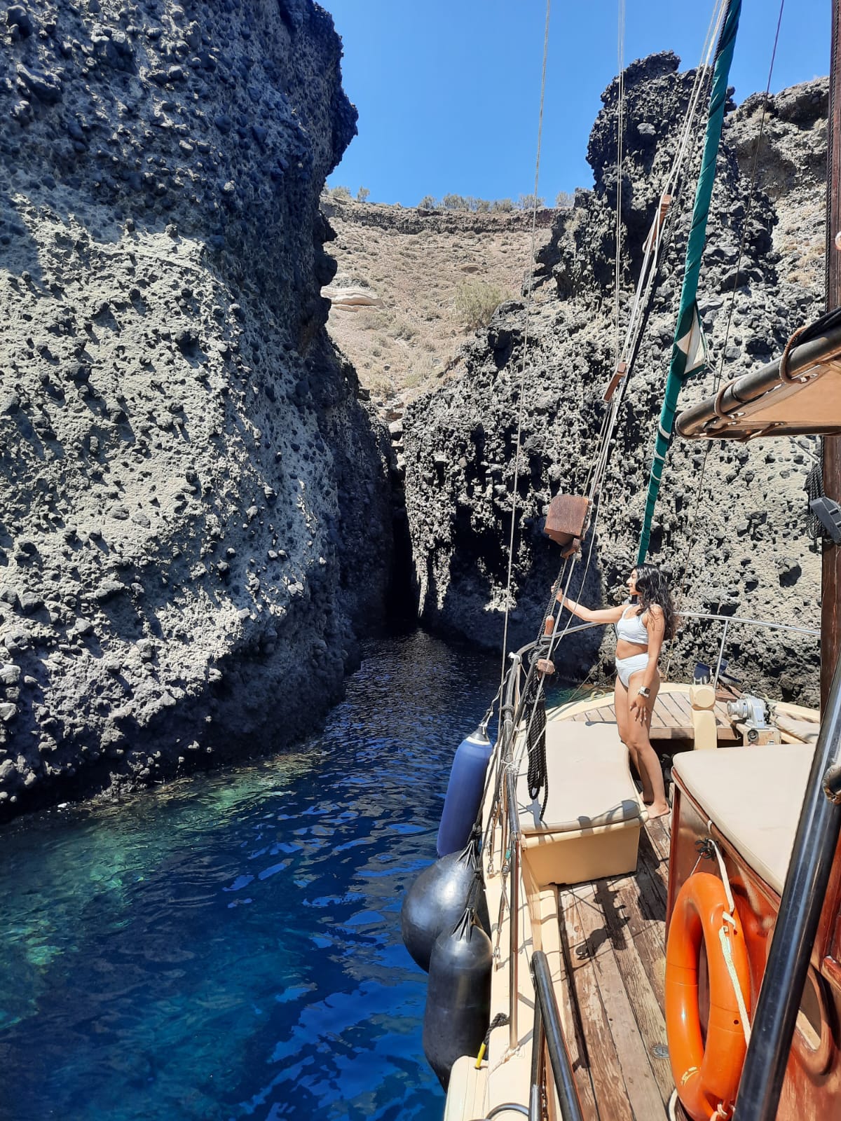 Private 90-Minute Caldera Cruise
